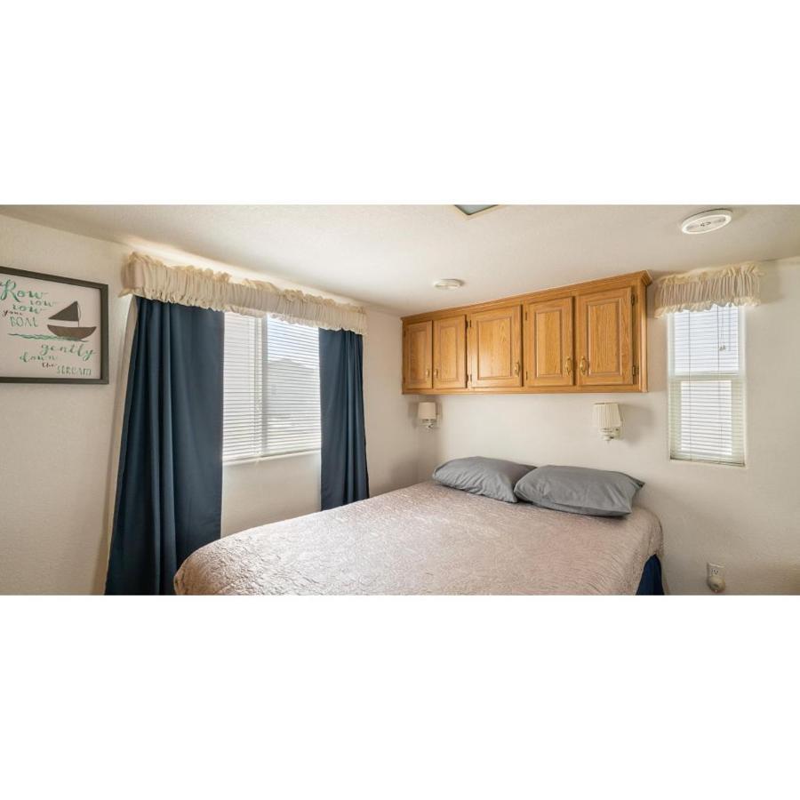 Hotel Snug Harbor Rv Park & Marina Walnut Grove Exterior foto